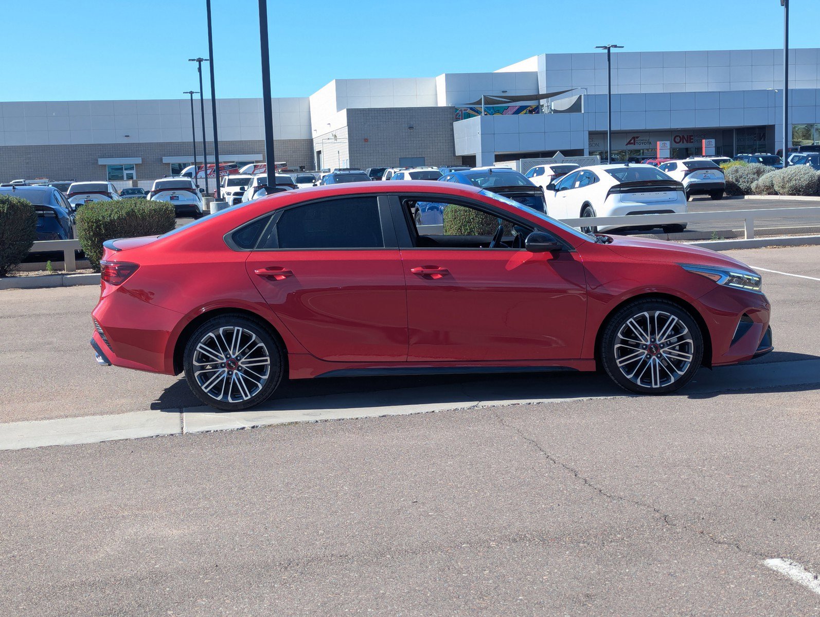 Used 2022 Kia Forte GT image 6