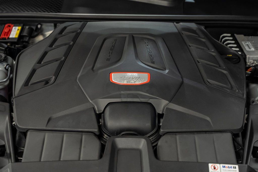 Used 2022 Porsche Cayenne GTS image 68