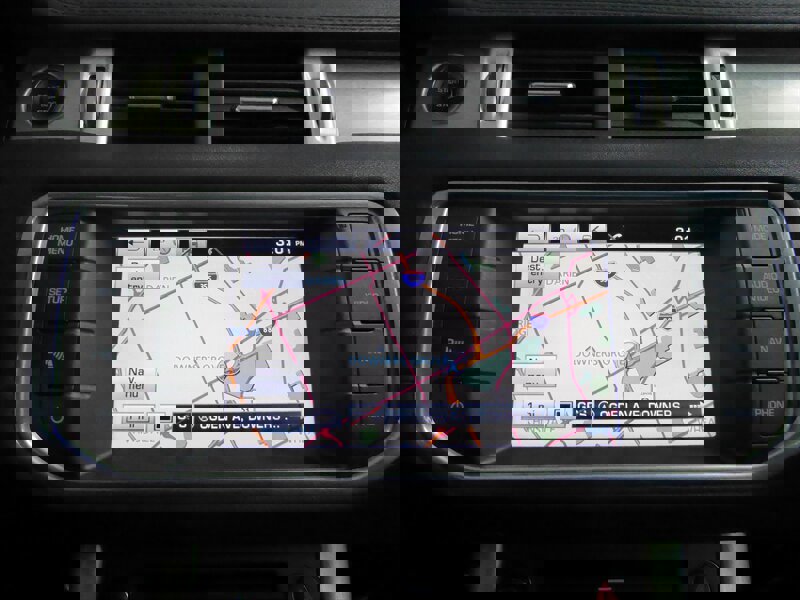 Used 2014 Land Rover Range Rover Evoque Pure Premium image 16