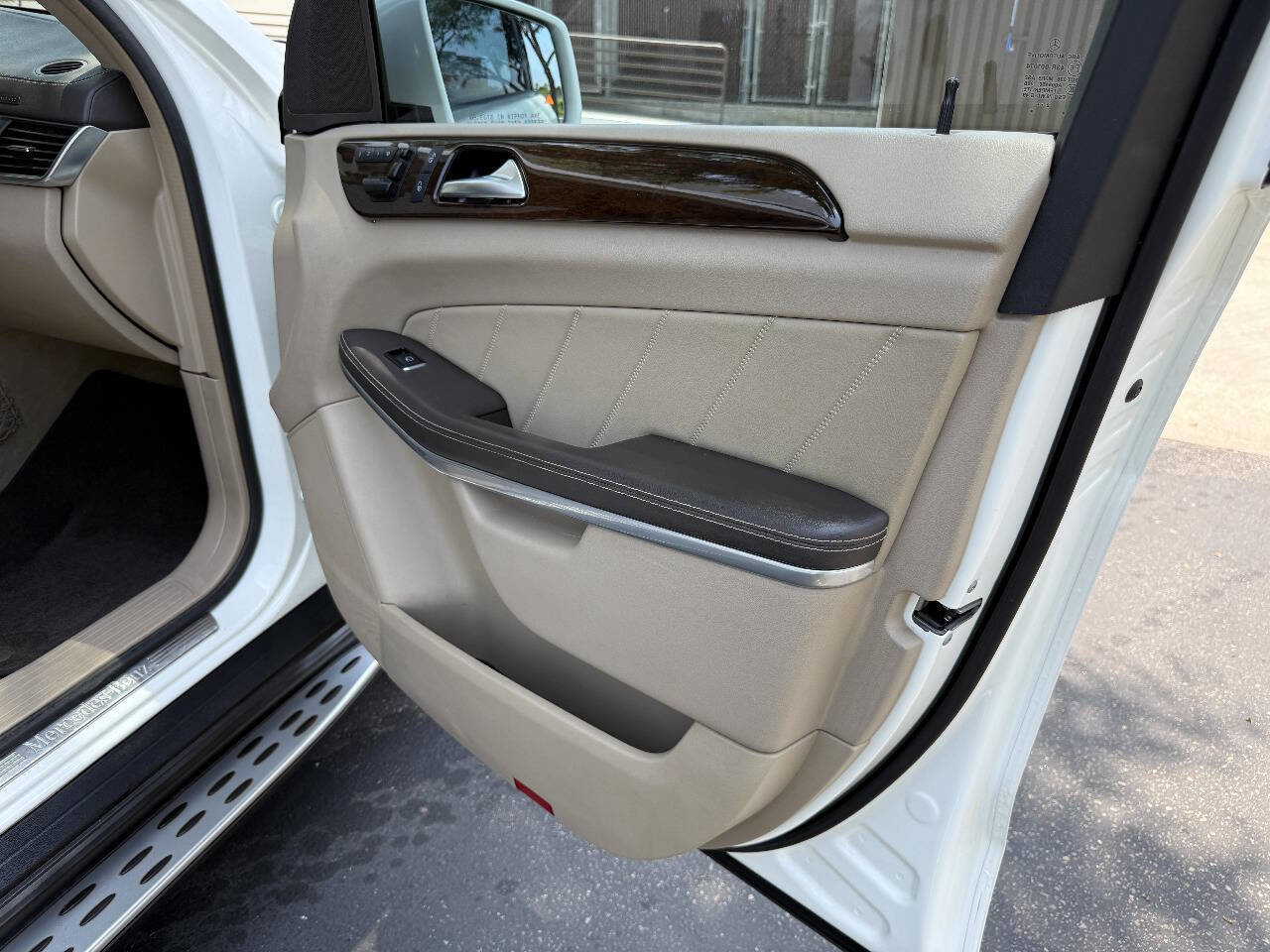 Used 2013 Mercedes-Benz GL 450 GL 450 4MATIC AWD 4dr SUV image 12