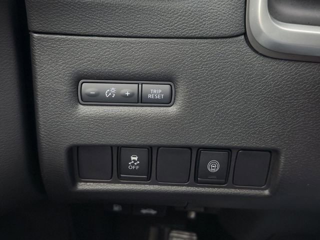 Used 2023 Nissan Murano SV image 12