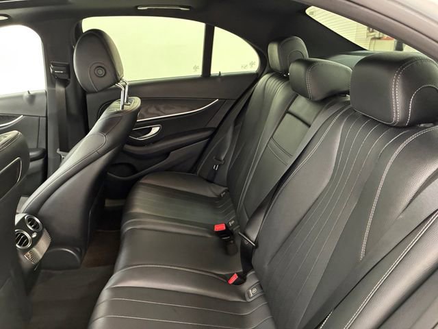 Used 2019 Mercedes-Benz E 300 4MATIC image 18