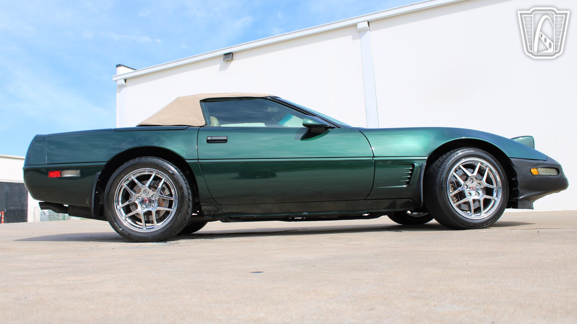 Used 1996 Chevrolet Corvette Convertible RWD image 32