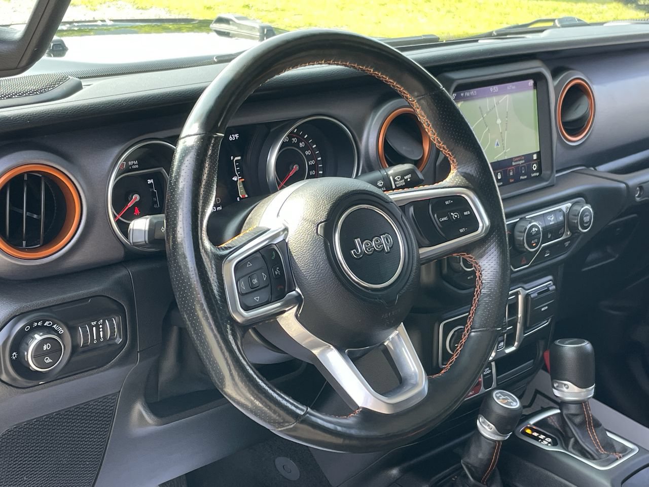 Used 2021 Jeep Gladiator Mojave w/ Uconnect 4C Nav & Sound Group AWD/4WD image 33