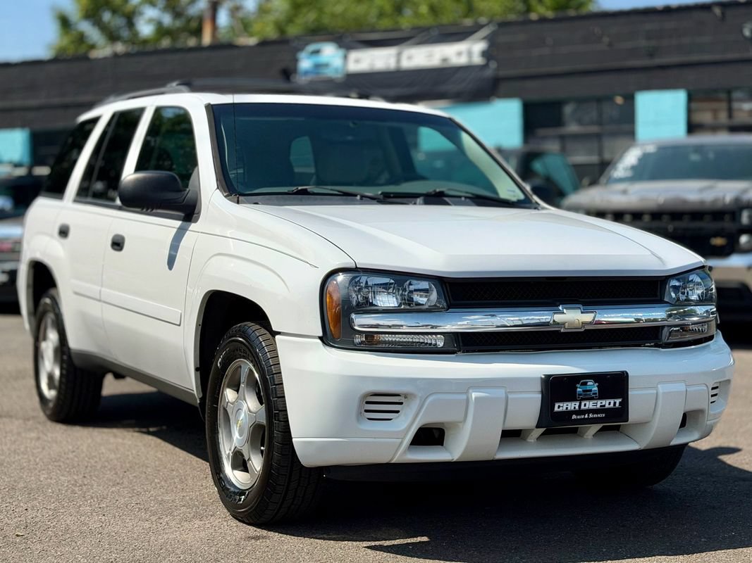 Used 2008 Chevrolet TrailBlazer 4WD image 1