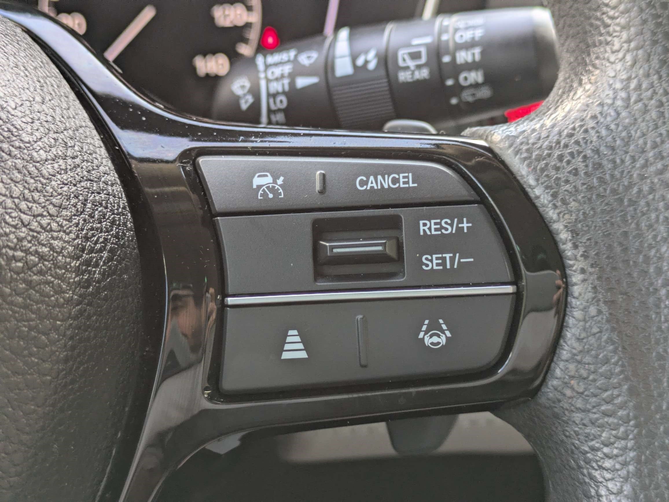 Used 2023 Honda Pilot LX image 23