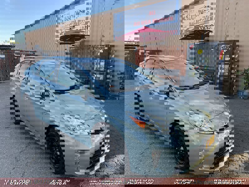 Used 2013 Toyota Prius Three FWD image 2