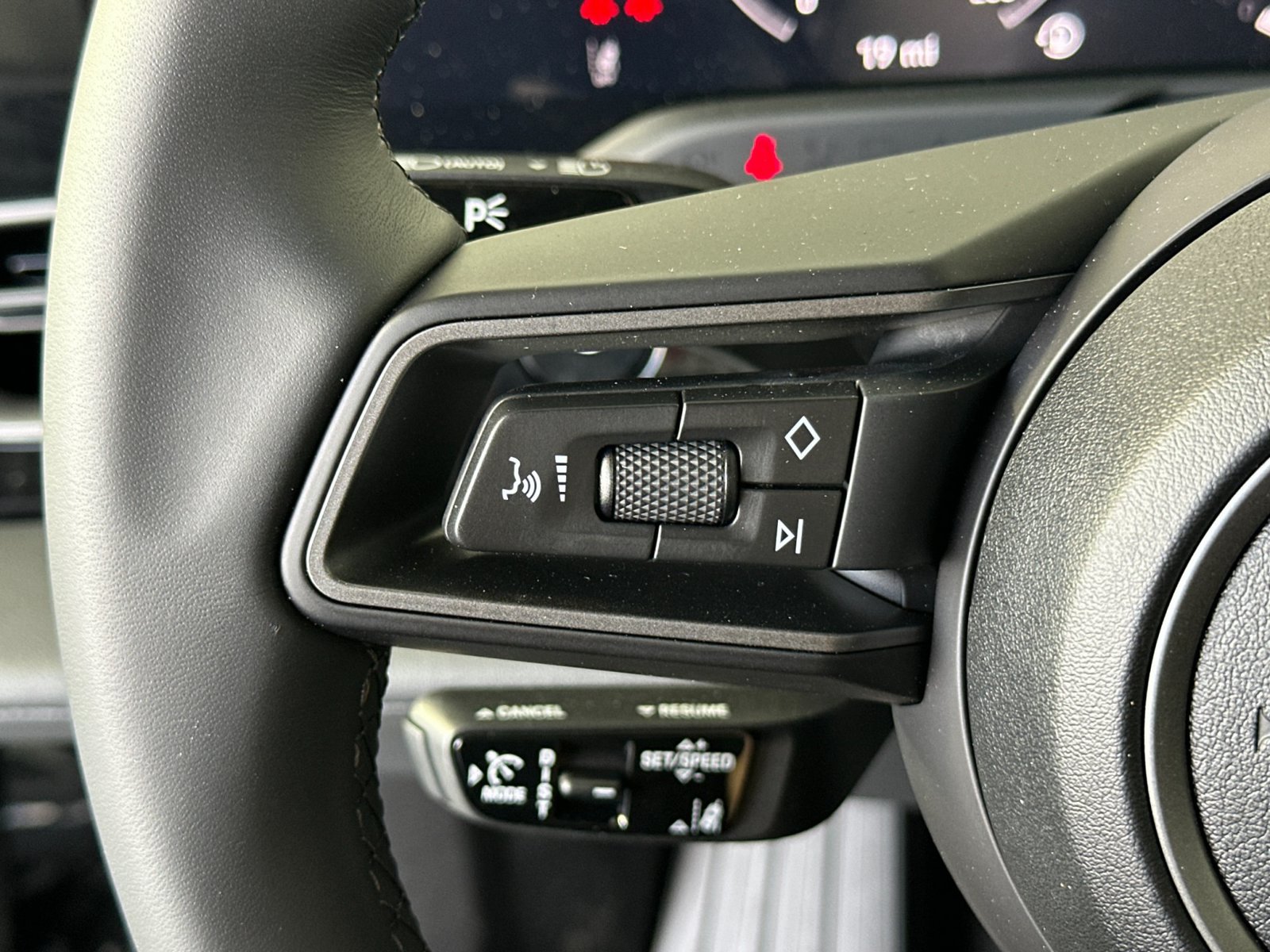 New 2026 Porsche Taycan AWD/4WD image 28