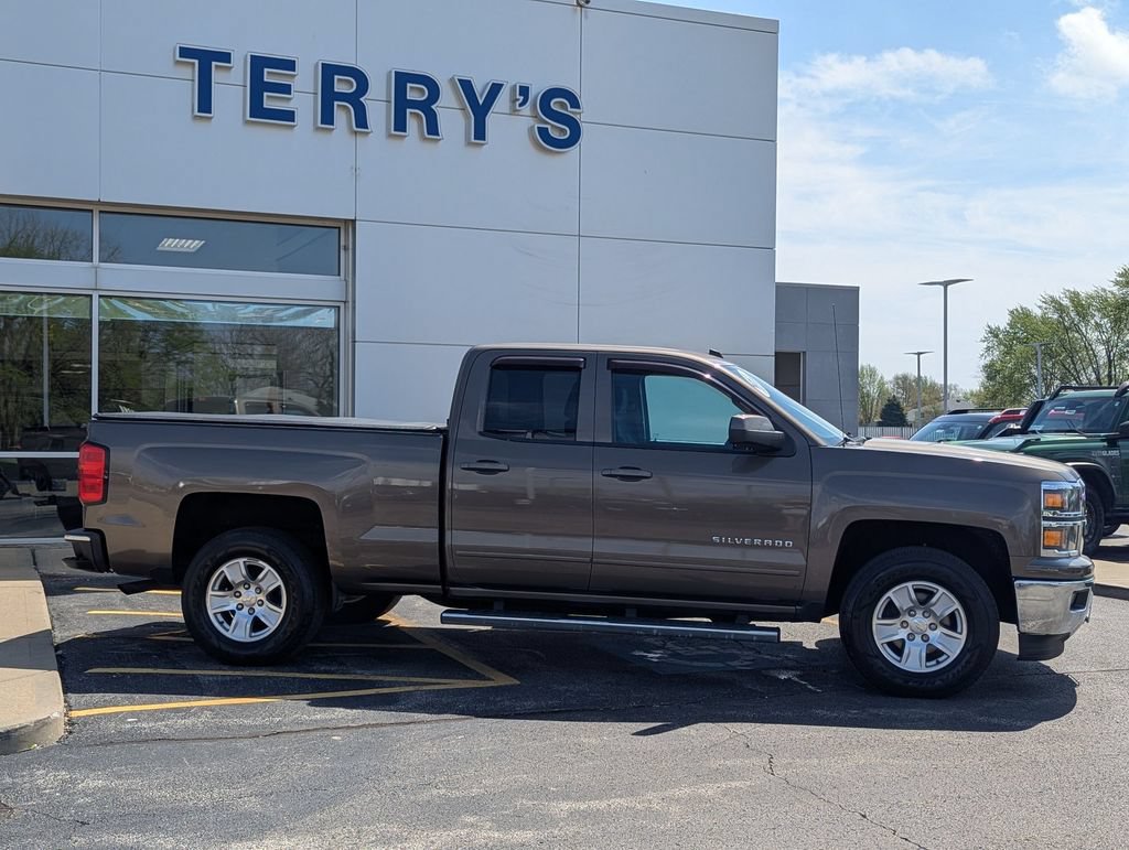 Used 2015 Chevrolet Silverado 1500 LT w/ All Star Edition AWD/4WD image 2