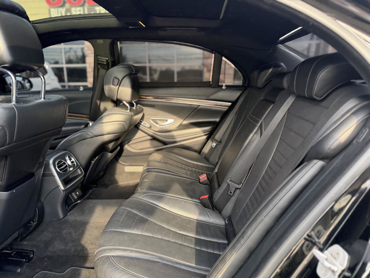 Used 2016 Mercedes-Benz S 550 4MATIC Sedan image 18