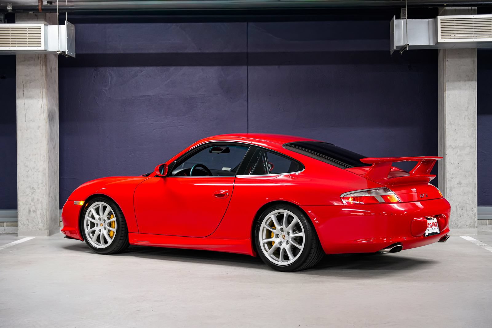 Used 2004 Porsche 911 GT3 RWD image 8