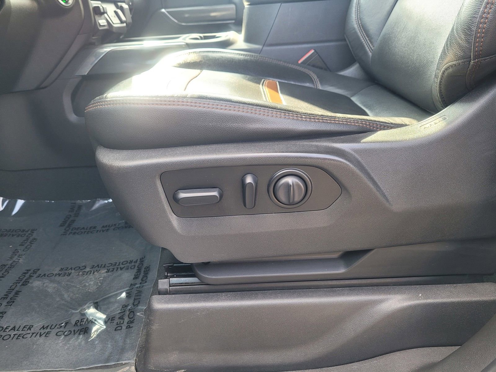 Used 2021 GMC Sierra 1500 AT4 w/ AT4 Preferred Package image 21