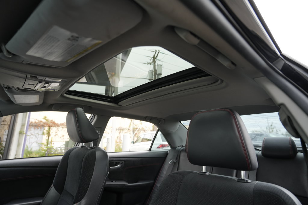 Used 2015 Toyota Camry XSE FWD image 22