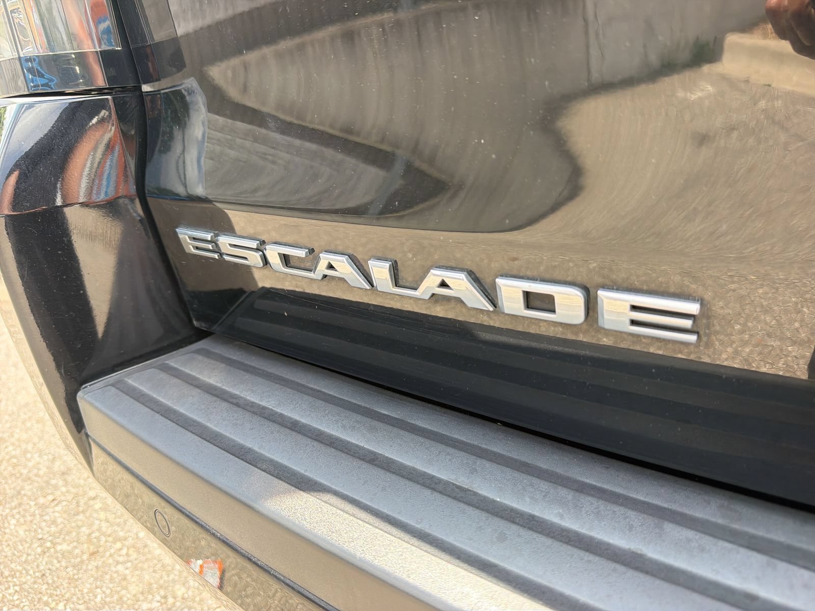 Used 2015 Cadillac Escalade Premium AWD/4WD image 17
