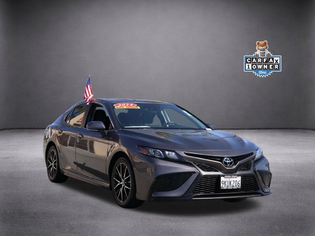 Used 2024 Toyota Camry SE w/ Blackout Package (TMS) FWD image 2