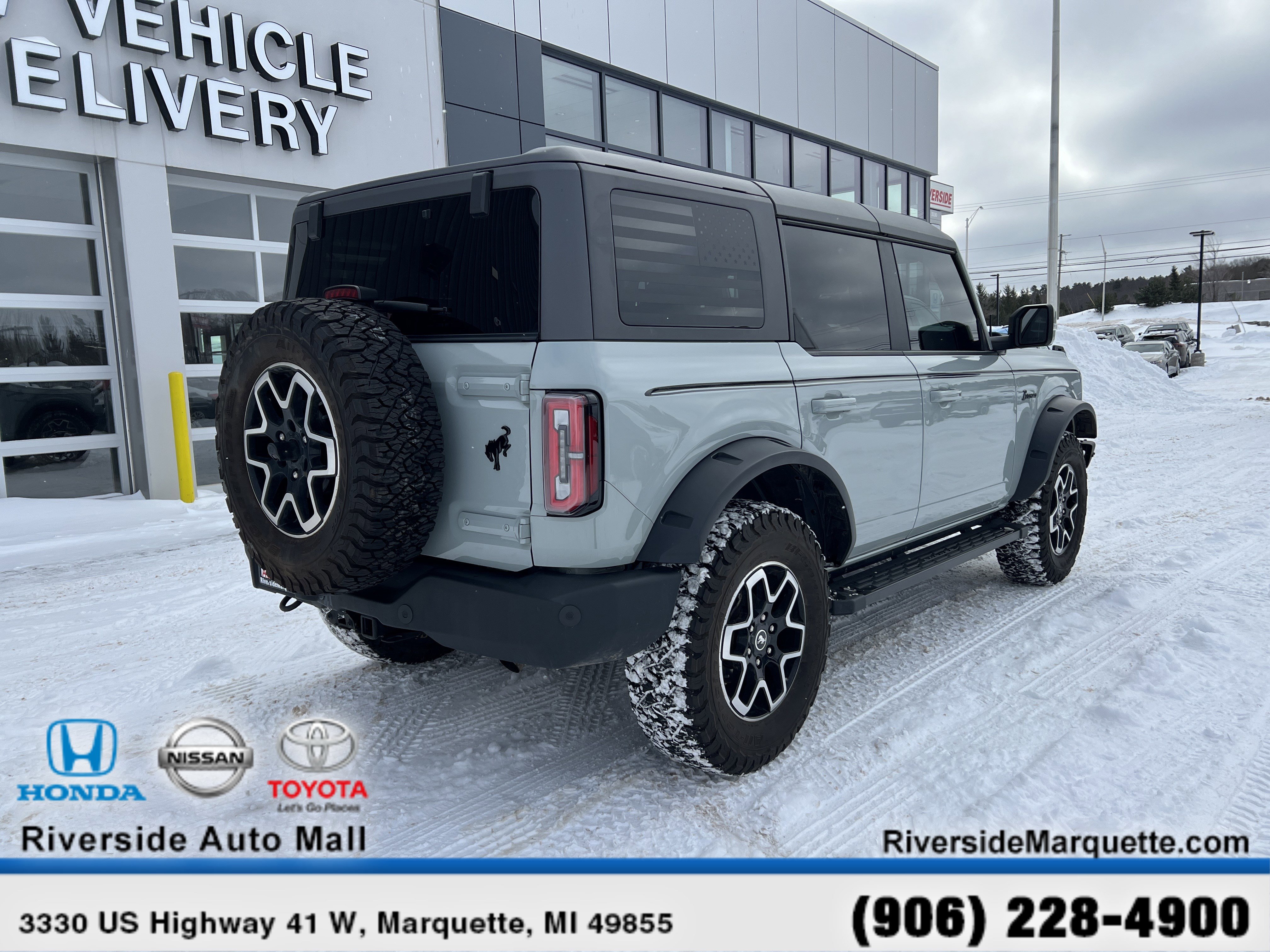 Used 2024 Ford Bronco Outer Banks image 9