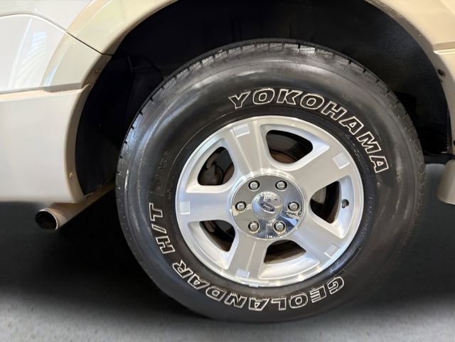 Used 2007 Ford Expedition Eddie Bauer RWD image 25