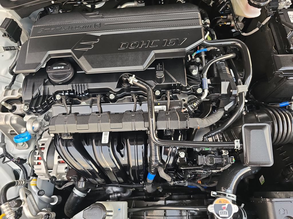 Certified 2026 Hyundai Elantra SE FWD image 27