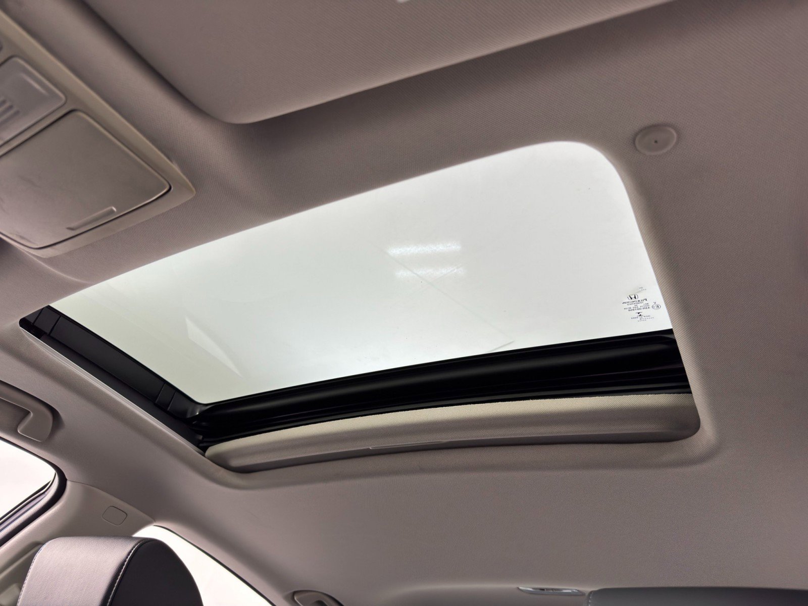 Used 2018 Honda Accord EX-L image 11