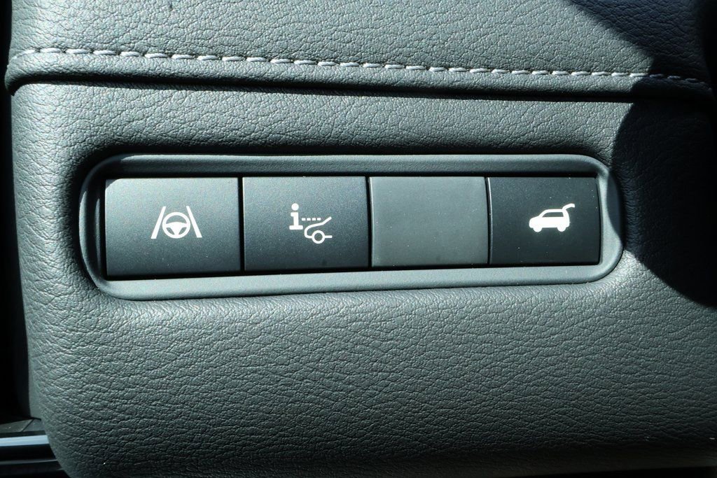 New 2026 Nissan Armada SL image 16