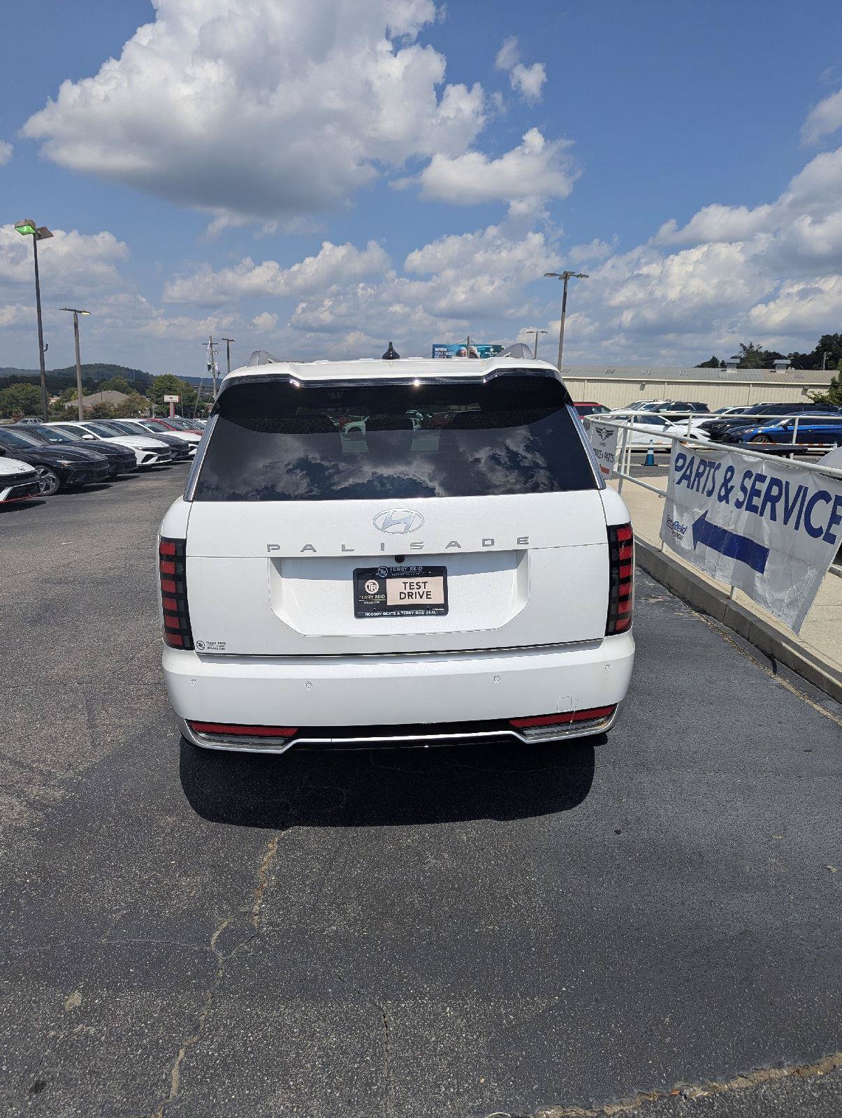 New 2026 Hyundai Palisade Calligraphy FWD image 6