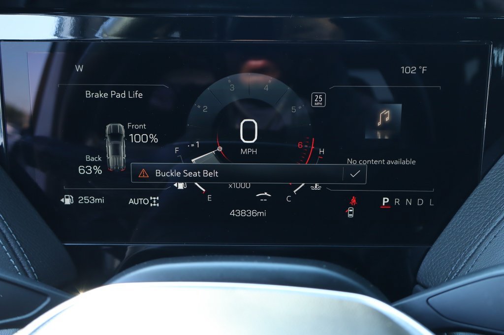 Used 2025 GMC Yukon XL Denali AWD/4WD image 22
