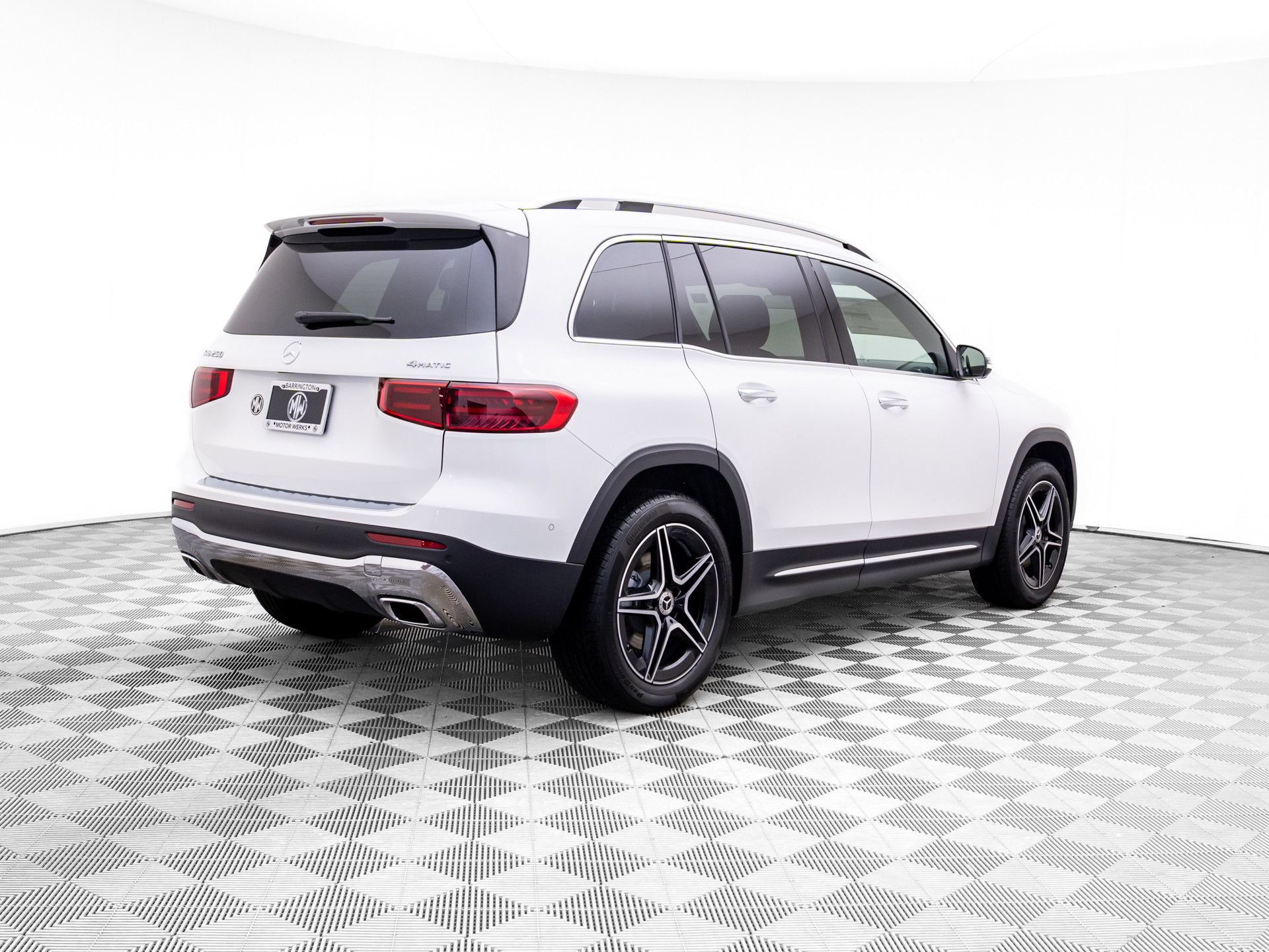 New 2026 Mercedes-Benz GLB 250 4MATIC image 5