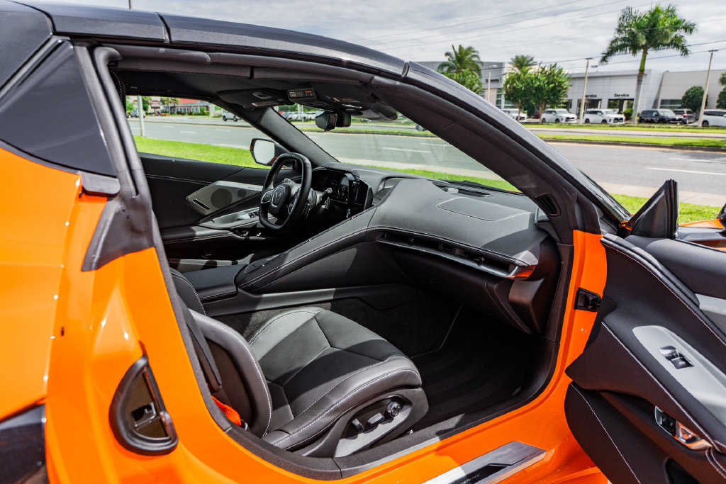 Used 2024 Chevrolet Corvette Stingray Preferred Conv w/ Battery Protection Package RWD image 34