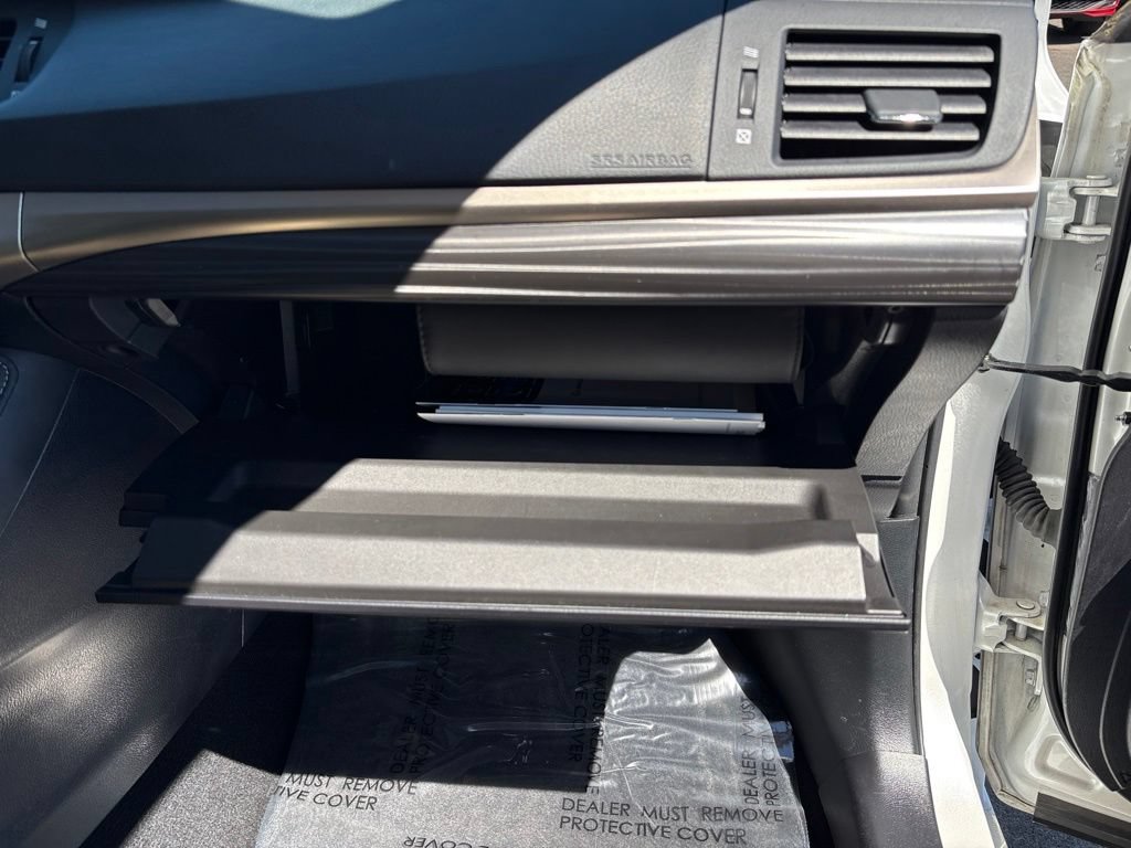 Used 2015 Lexus CT 200h w/ Navigation Package FWD image 24