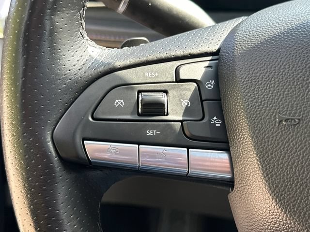Certified 2024 Cadillac XT4 Sport AWD/4WD image 30