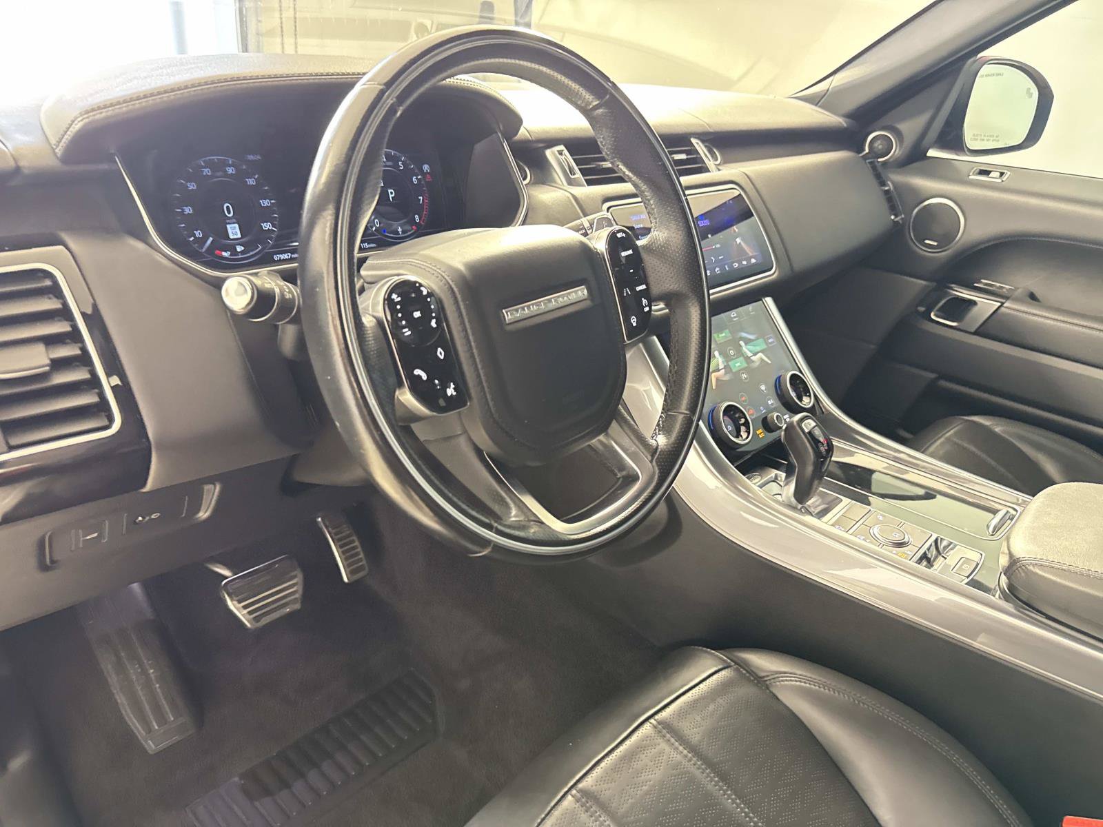 Used 2018 Land Rover Range Rover Sport HSE Dynamic AWD/4WD image 19