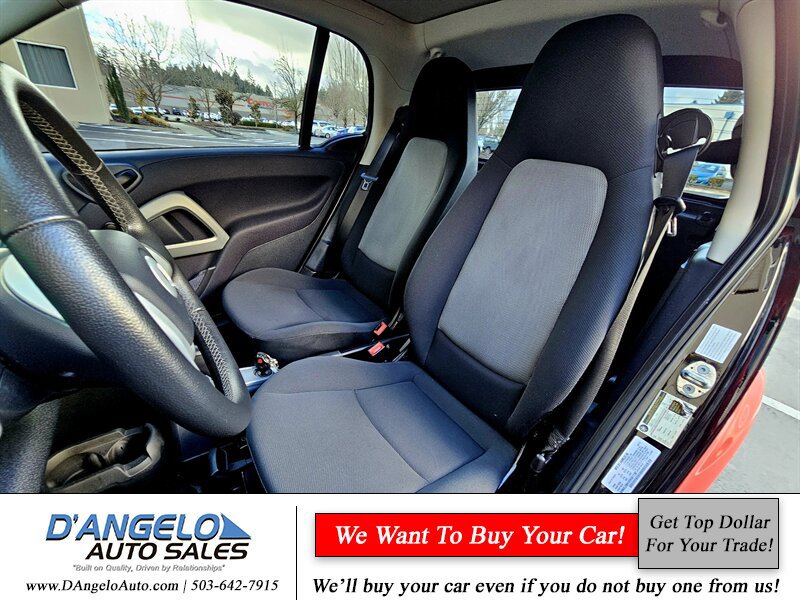 Used 2013 smart fortwo pure RWD image 32