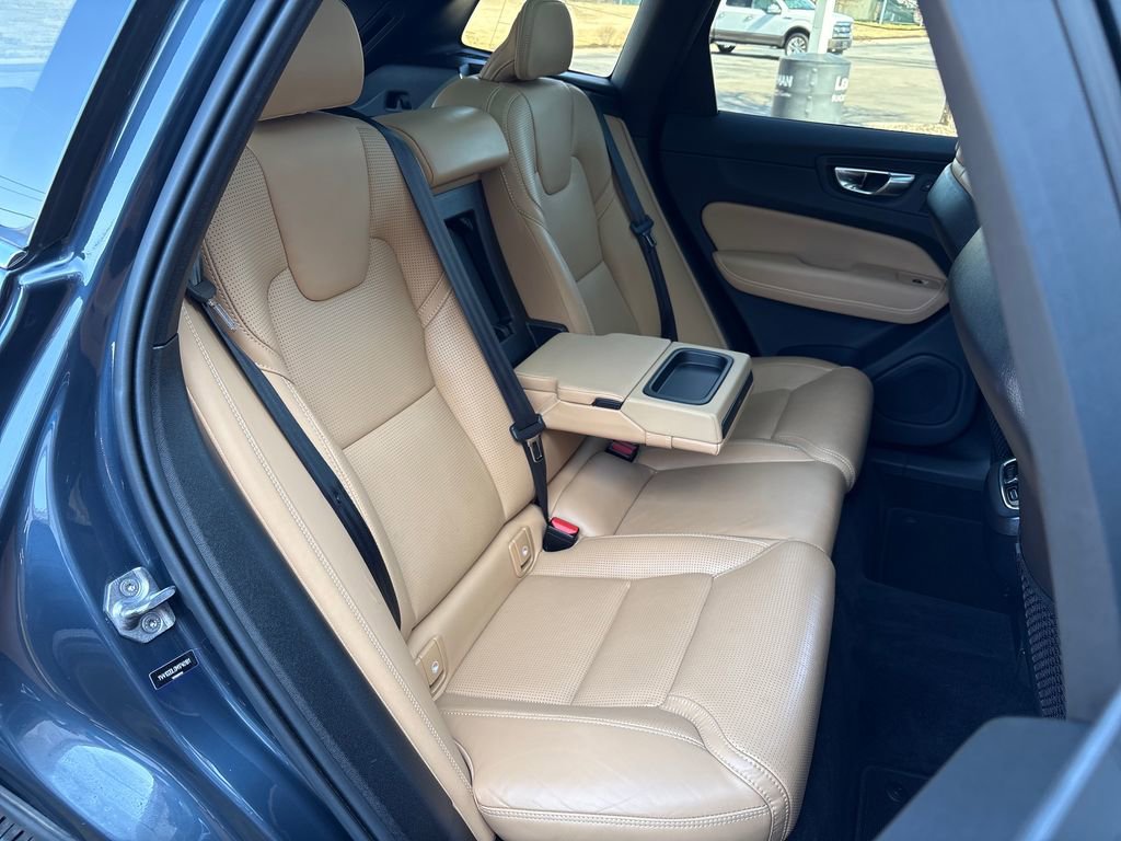 Used 2021 Volvo XC60 T5 Inscription w/ Advanced Package image 42