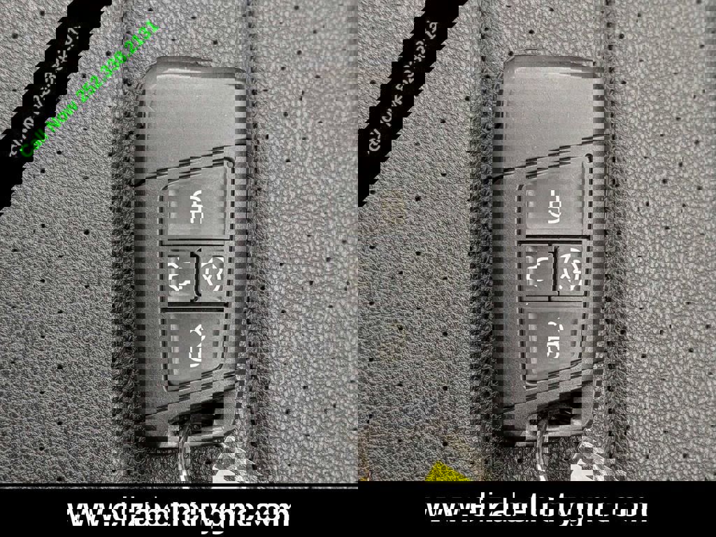 Used 2023 Volkswagen Tiguan SE image 33