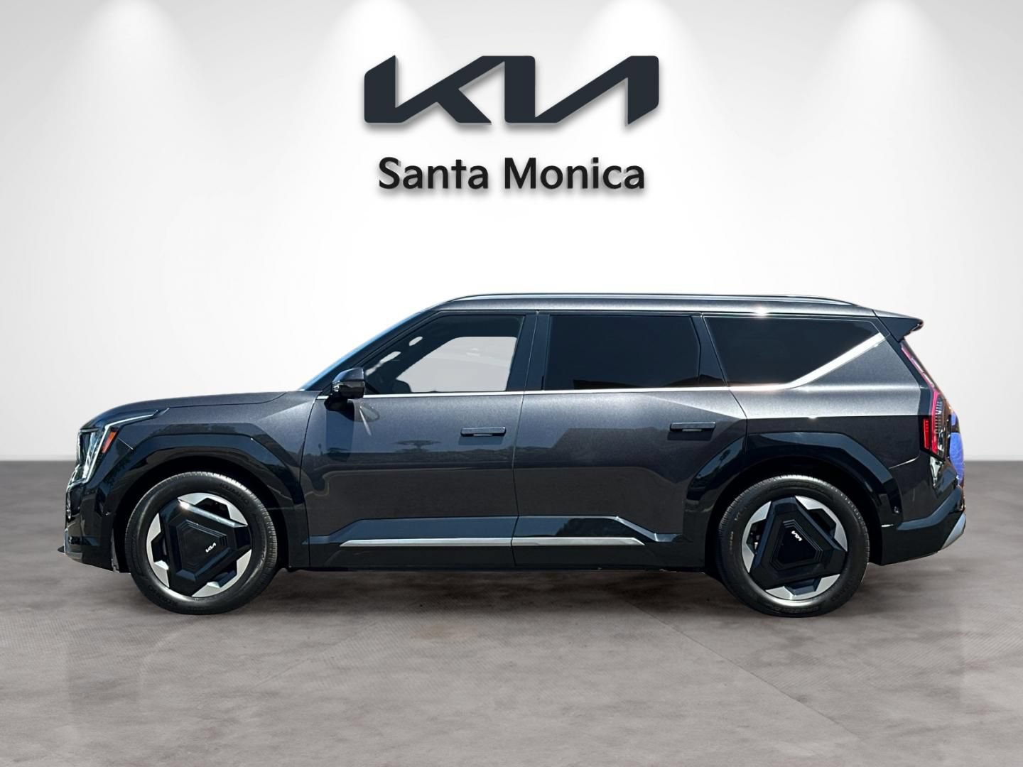 Certified 2024 Kia EV9 Land AWD/4WD image 3