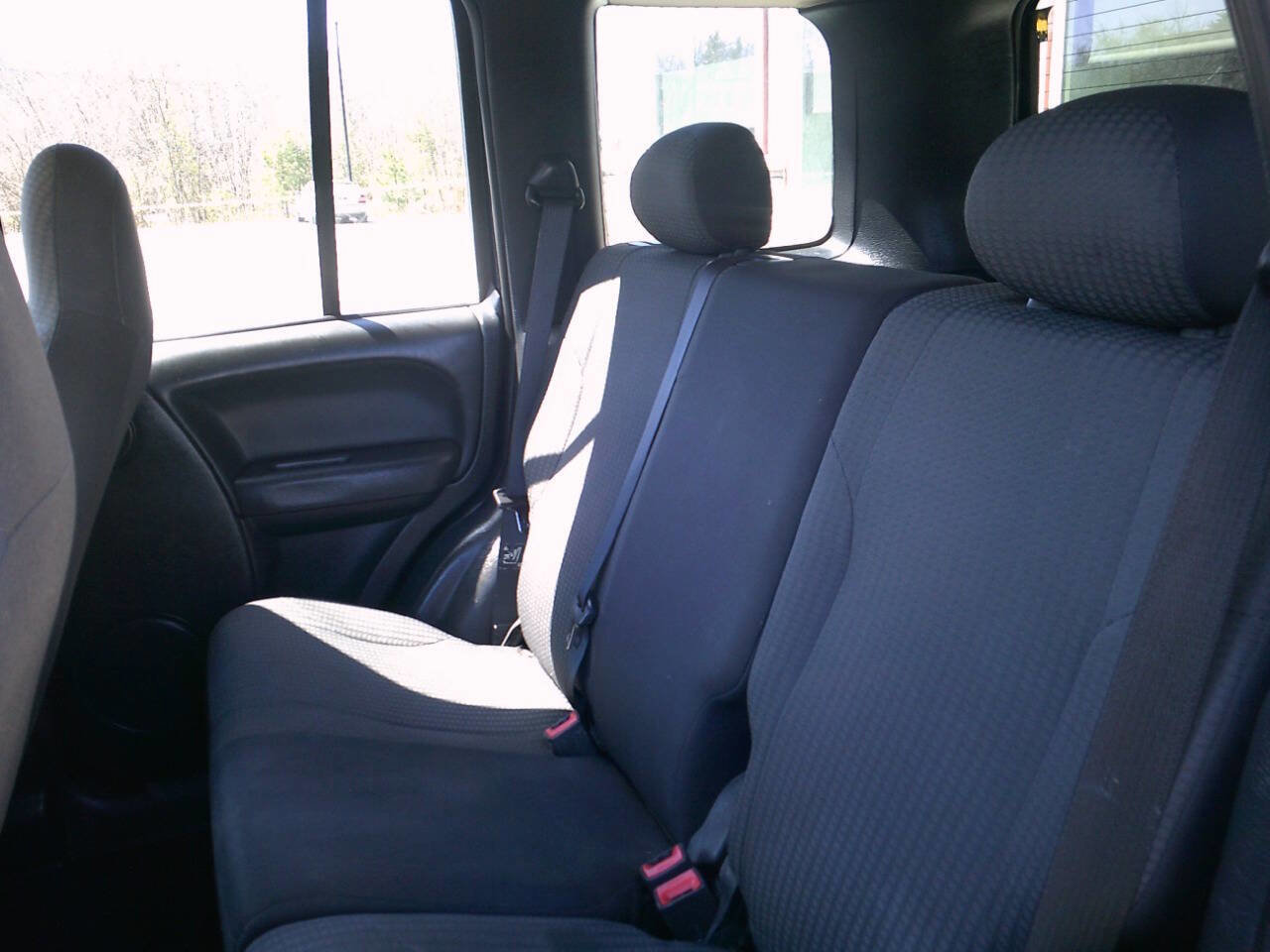 Used 2004 Jeep Liberty Sport w/ PWR Convenience Group AWD/4WD image 15