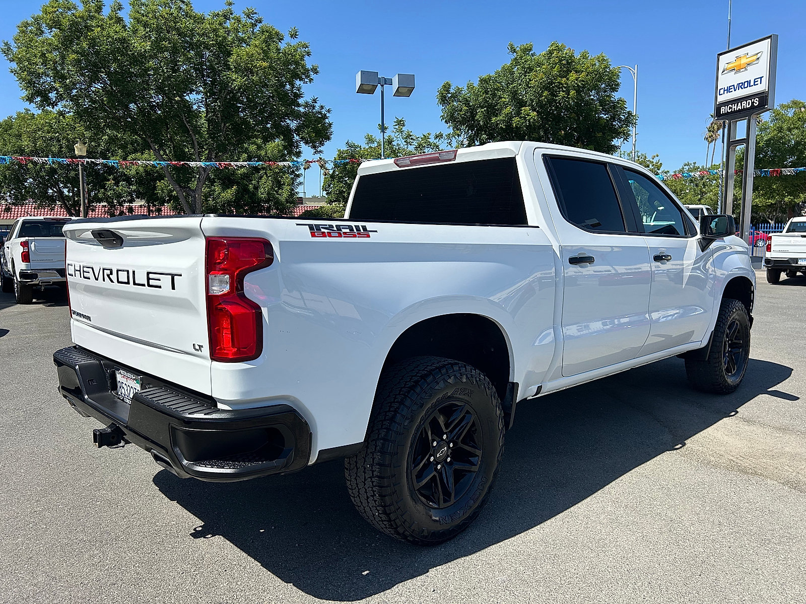 Used 2020 Chevrolet Silverado 1500 LT Trail Boss AWD/4WD image 3