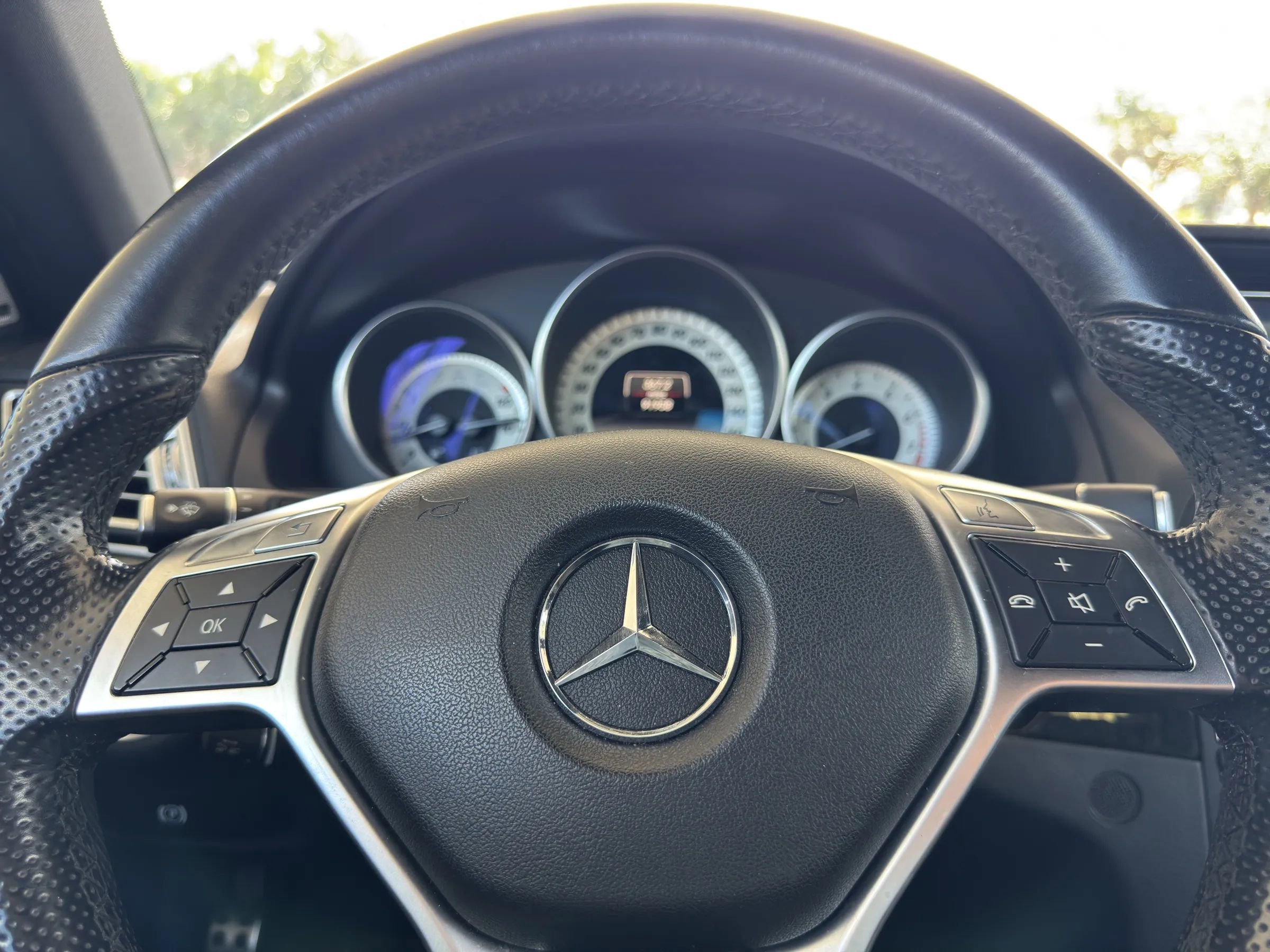 Used 2015 Mercedes-Benz E 550 Coupe w/ Premium 1 Package image 28