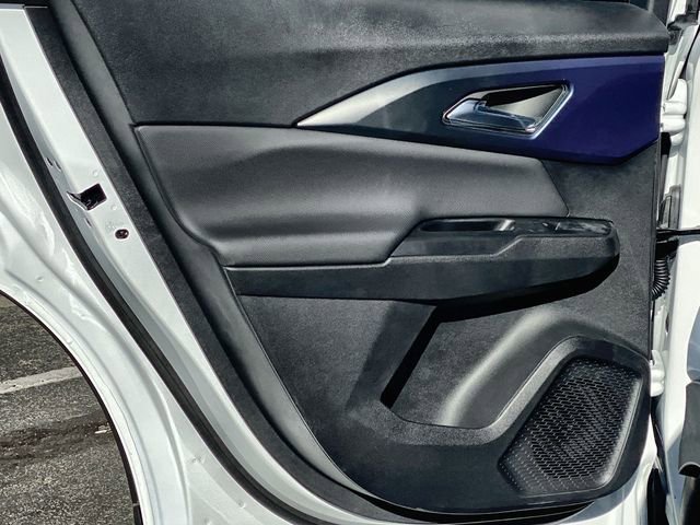 New 2026 Chevrolet Equinox EV LT image 34