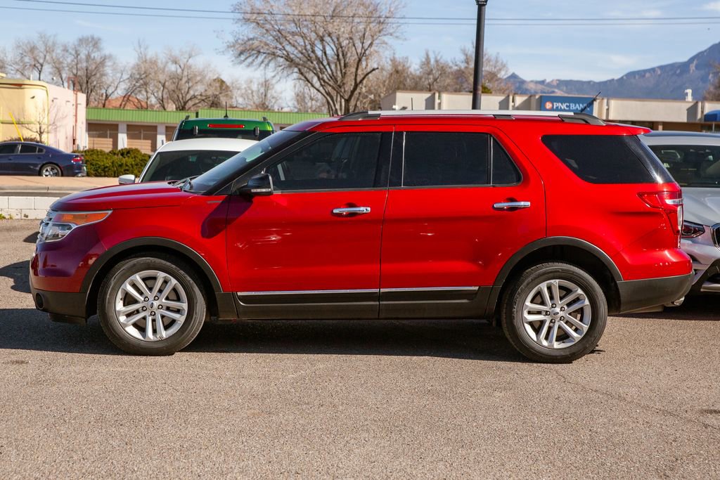 Used 2015 Ford Explorer XLT w/ Equipment Group 202B image 8