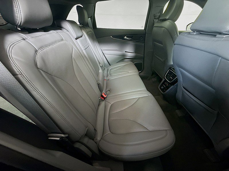 Used 2023 Lincoln Nautilus Reserve w/ Equipment Group 201A image 28