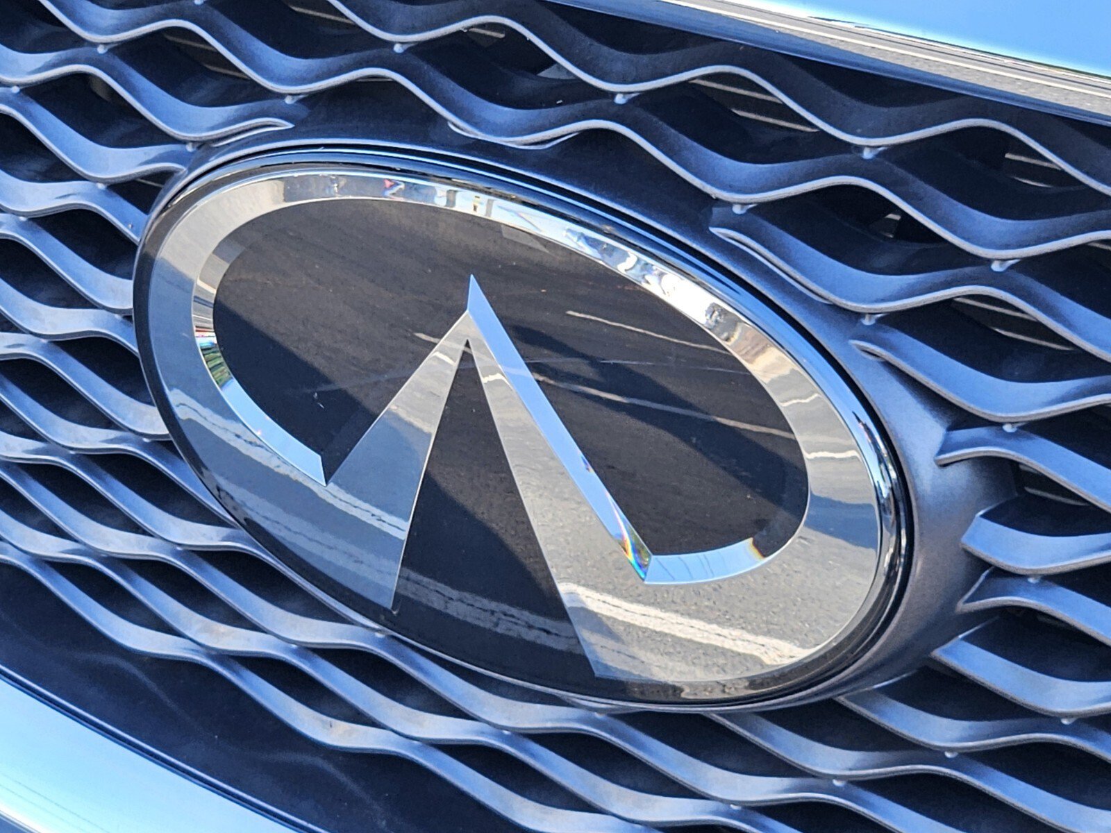 Used 2023 INFINITI QX50 Luxe FWD image 32