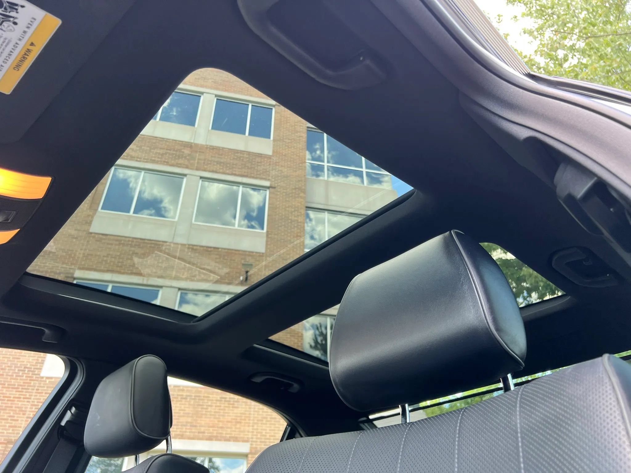 Used 2014 Mercedes-Benz E 550 4MATIC Sedan w/ Premium 1 Package image 34