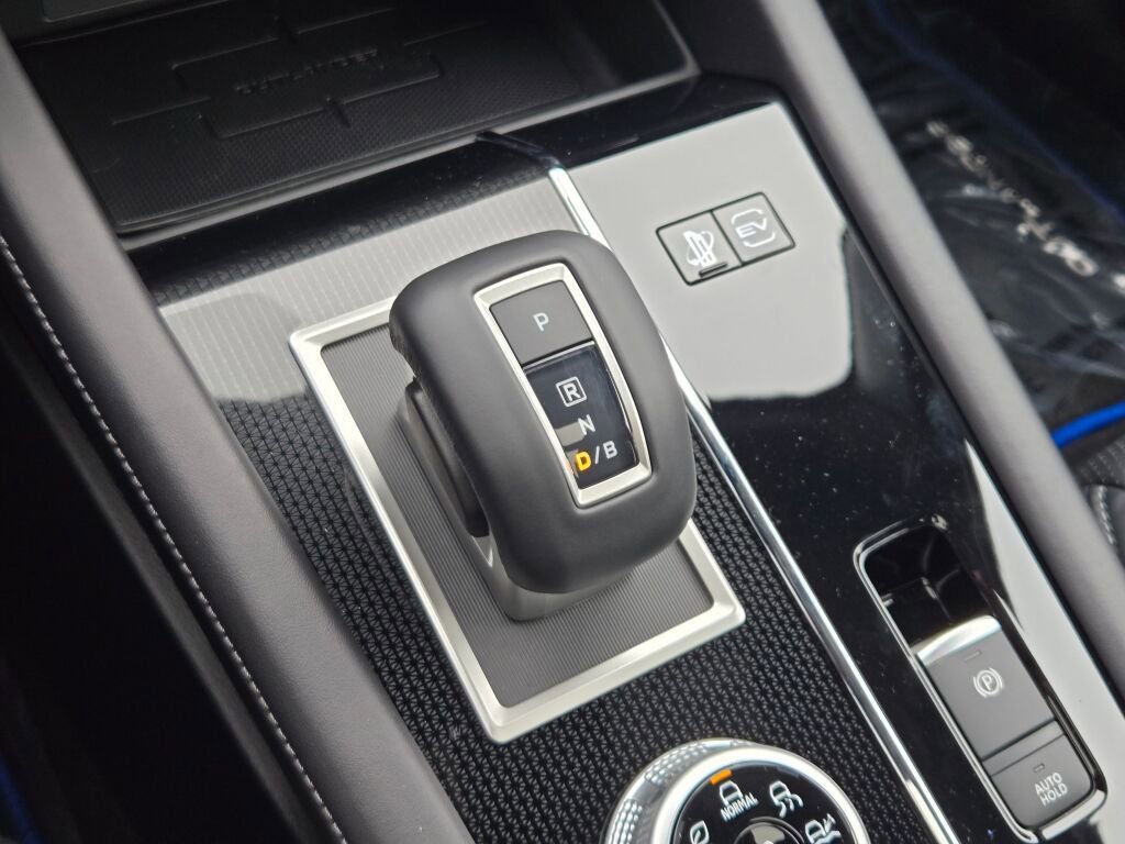 New 2025 Mitsubishi Outlander SEL Black Edition image 26