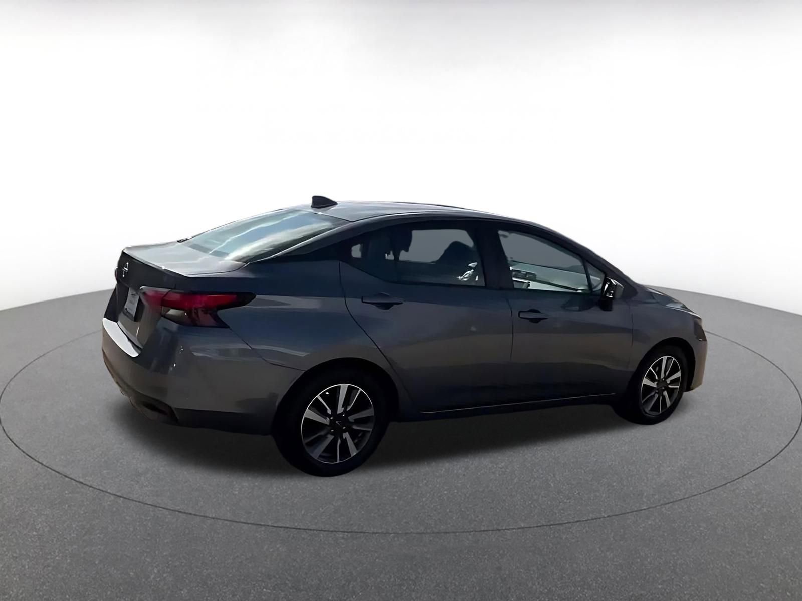 Used 2025 Nissan Versa SV image 15