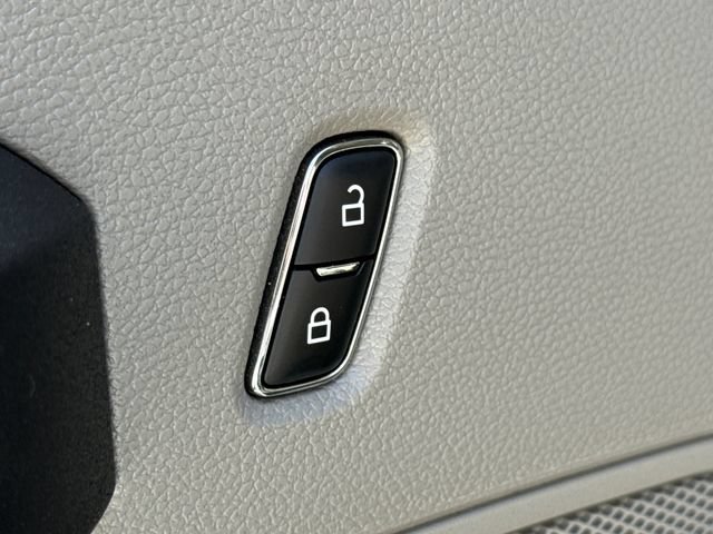 Used 2021 Ford F350 XL w/ STX Appearance Package AWD/4WD image 19