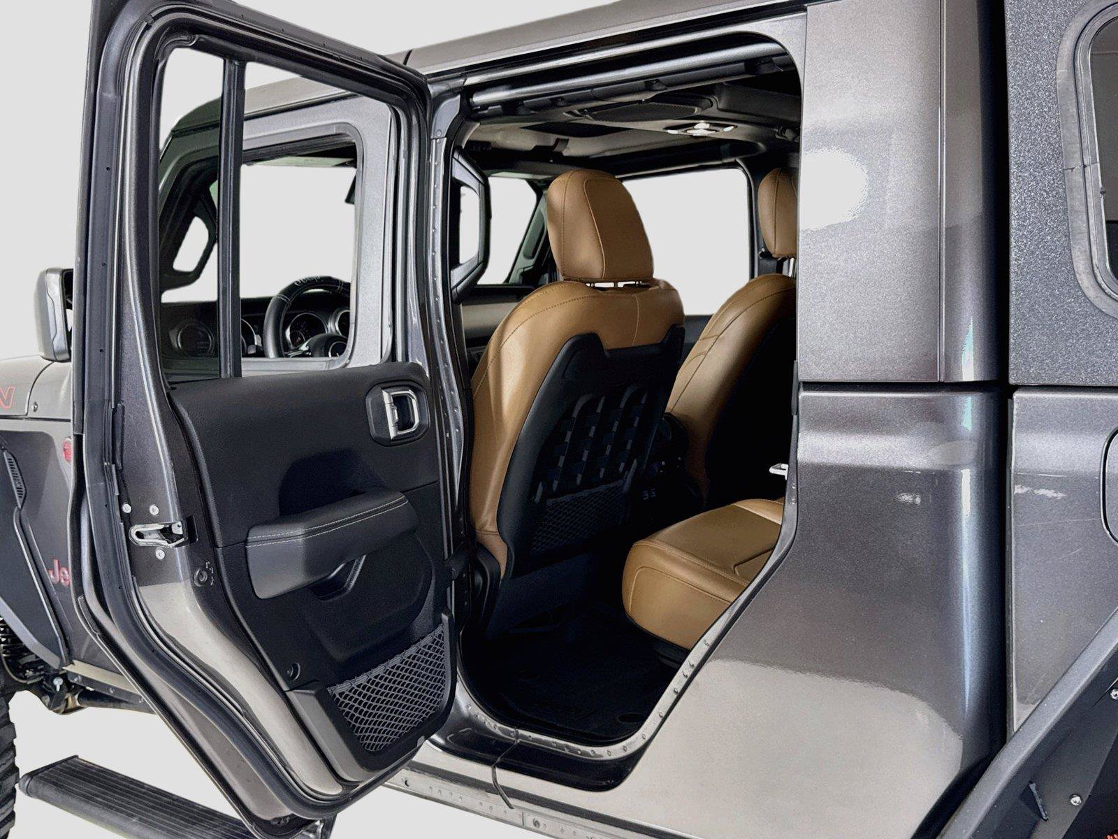 Used 2022 Jeep Gladiator Rubicon w/ Dual Top Group AWD/4WD image 24