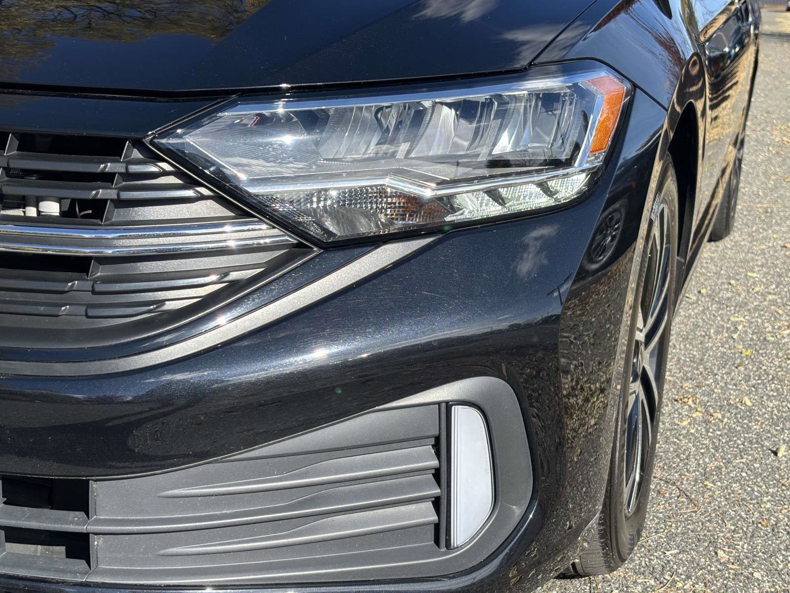 Used 2023 Volkswagen Jetta Sport image 10