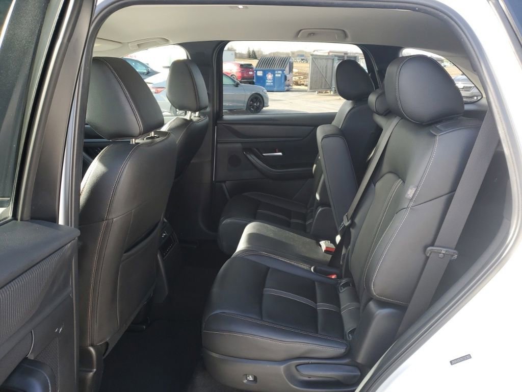 Used 2024 MAZDA CX-90 3.3 Turbo w/ Select Package image 26