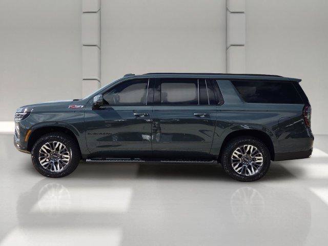 Used 2026 Chevrolet Suburban Z71 w/ Comfort Package AWD/4WD image 2